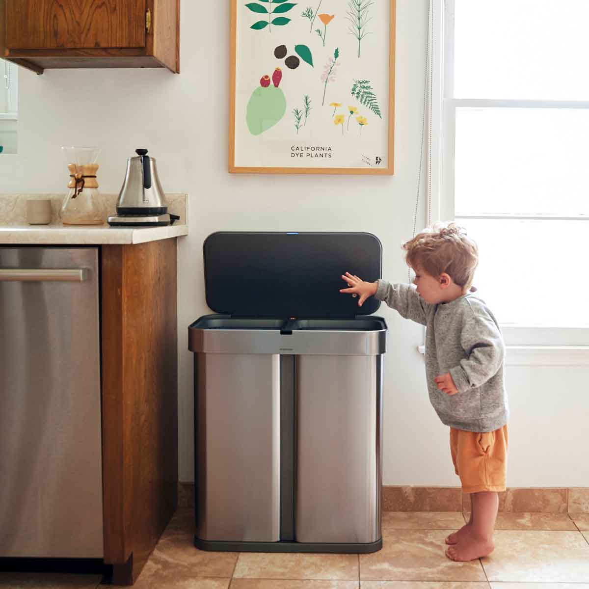 58L Dual Compartment Rectangular Sensor Can with Voice and Motion Control + Bonus 4.5L Step Can