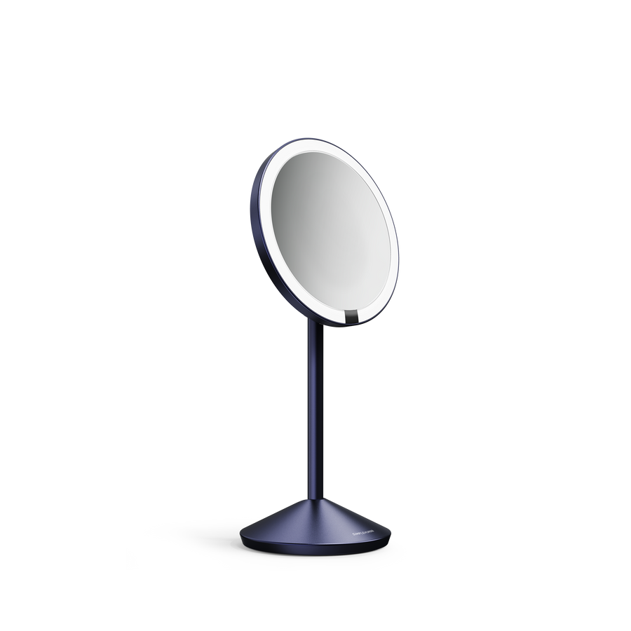 Left angle of a Simplehuman Nebula Sensor Mirror Fold.
